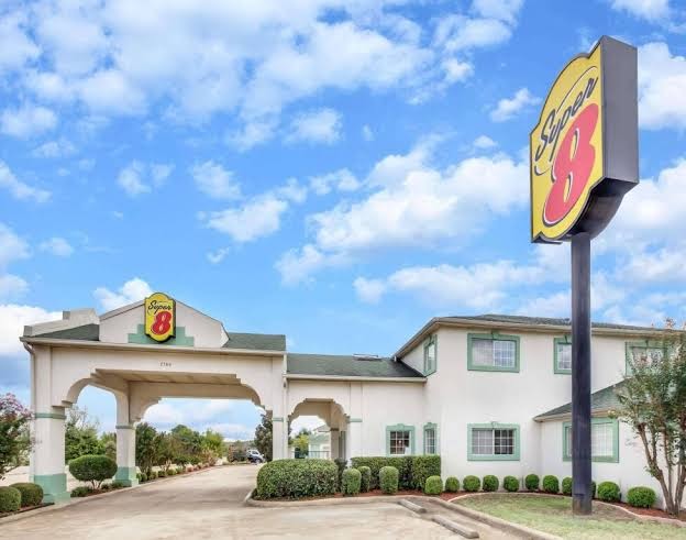 Premier Inn Palestine